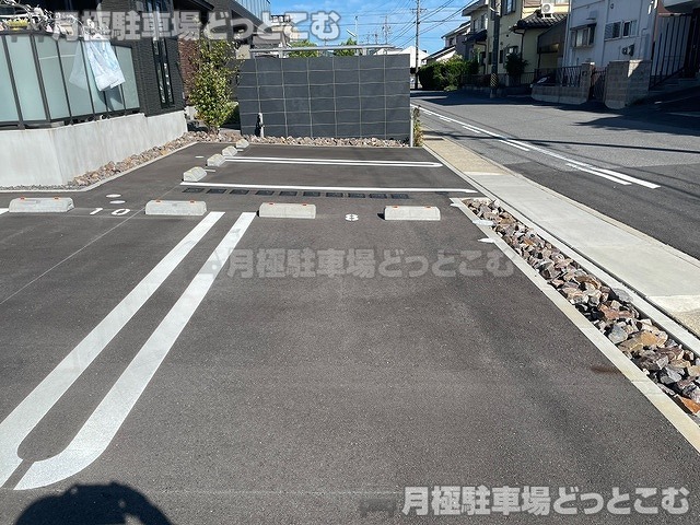 西尾市熊味町北15夜56の月極駐車場6