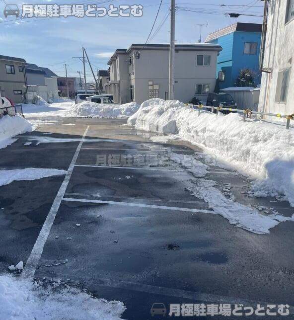 函館市亀田港町13-1の月極駐車場3