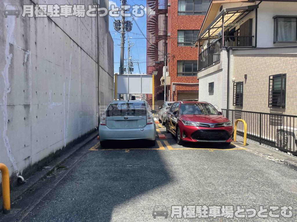 名古屋市中村区則武1-10-2の月極駐車場3