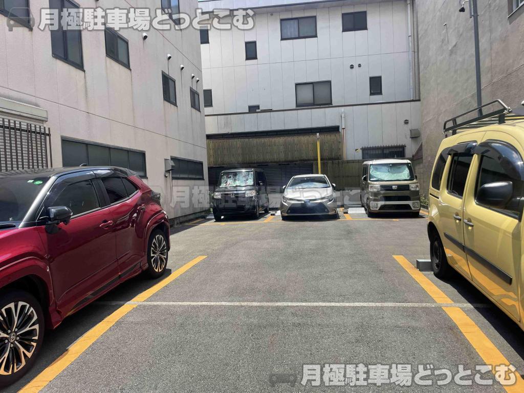 名古屋市中村区則武2-714の月極駐車場5
