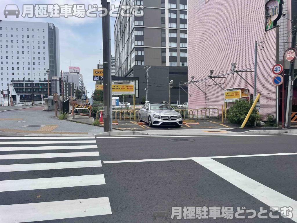 名古屋市中村区名駅南2-102の月極駐車場5