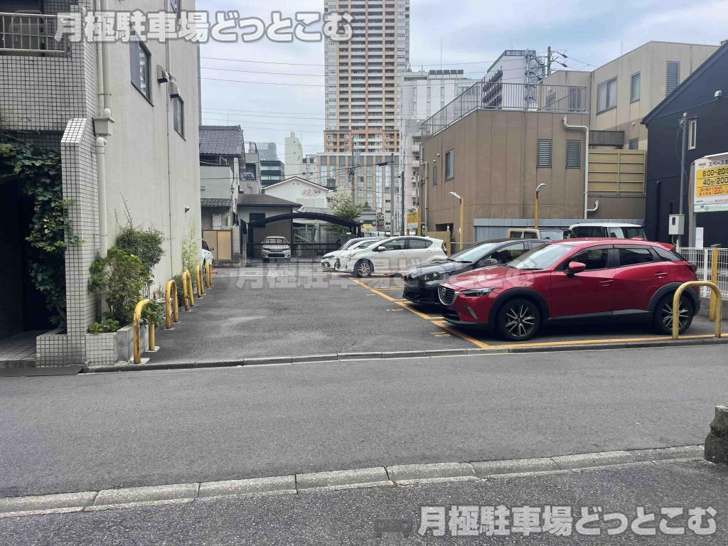 名古屋市中村区名駅南1-904-1、1-9-5の月極駐車場4