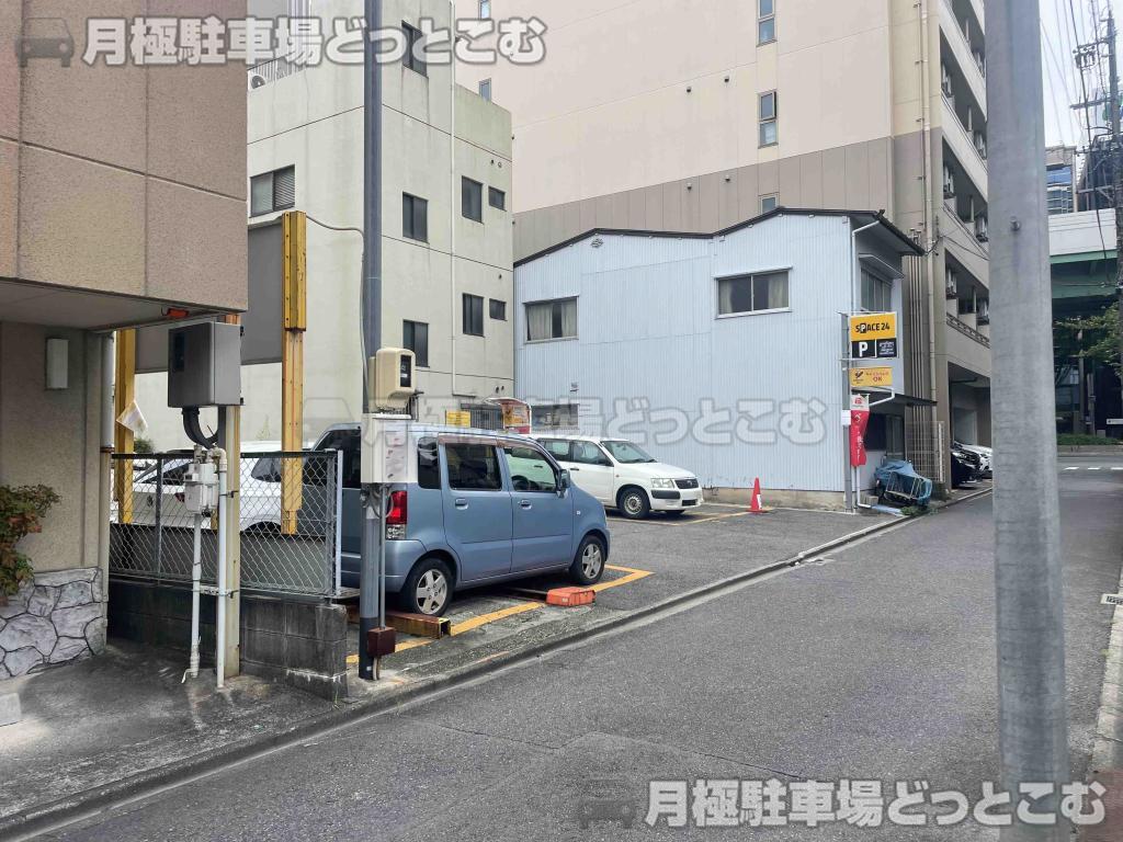 名古屋市中村区名駅南1-904-1、1-9-5の月極駐車場5