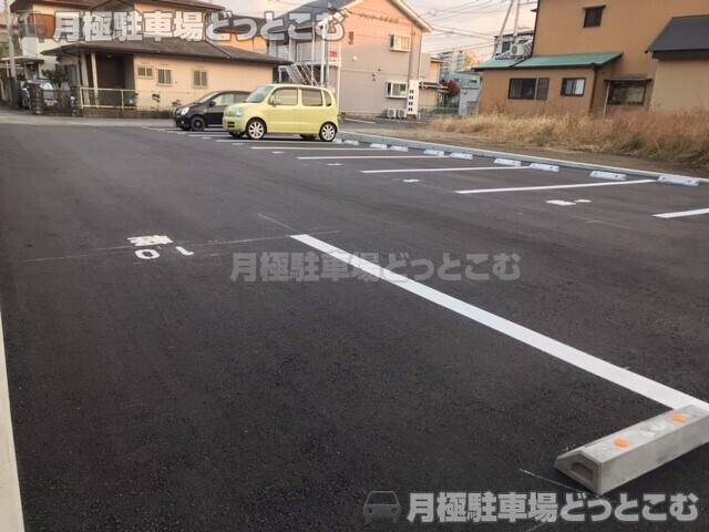 富士市浅間本町3418番地の4の月極駐車場2