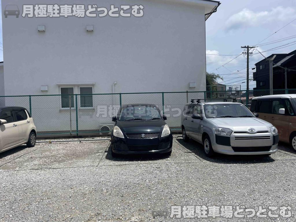 名古屋市中村区森末町1-61の月極駐車場4