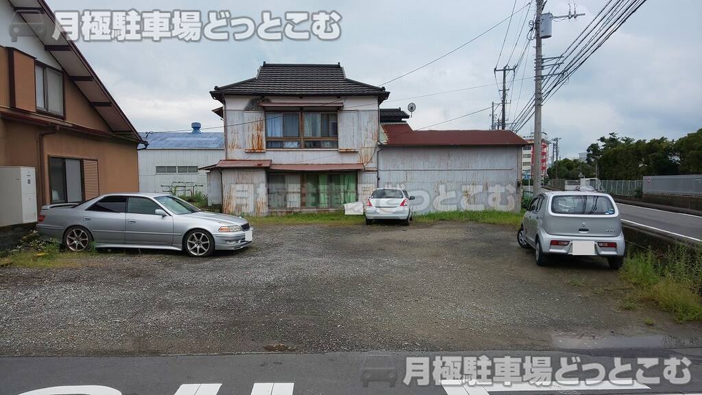 田方郡函南町上沢字山ヶ下235-16の月極駐車場1