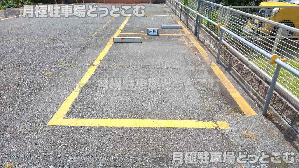 沼津市今沢水上455-1、455-2の月極駐車場2