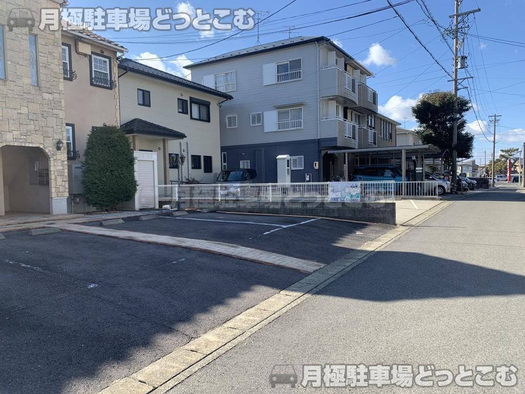 江南市古知野町熱田123の月極駐車場3