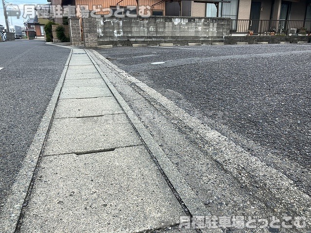津市河芸町中別保2401の月極駐車場4