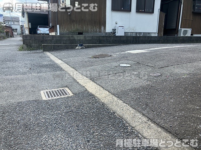 津市河芸町中別保2401の月極駐車場5