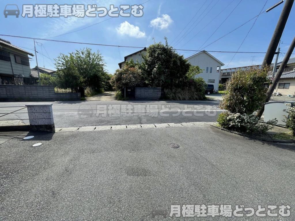 津市久居新町1124-2の月極駐車場7