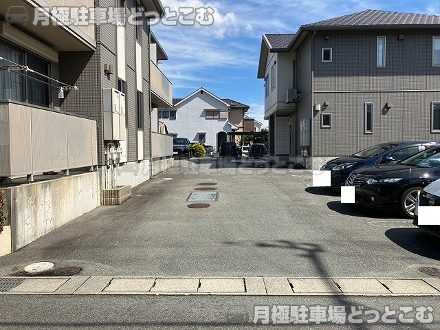 津市桜橋1丁目321の月極駐車場8