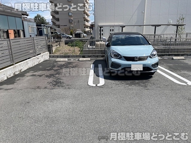 津市上浜町2丁目45の月極駐車場3