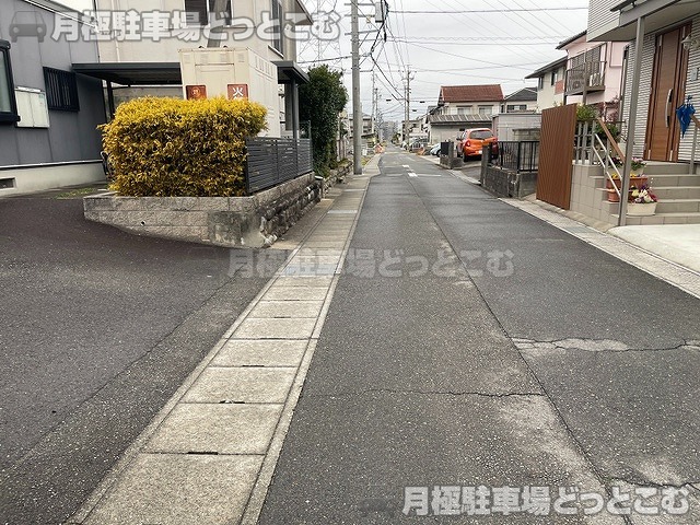 四日市市西富田町205-1の月極駐車場7