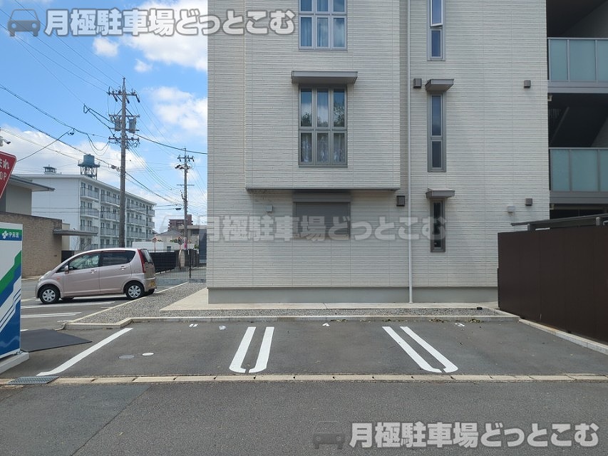 伊勢市河崎1丁目11番55号の月極駐車場3