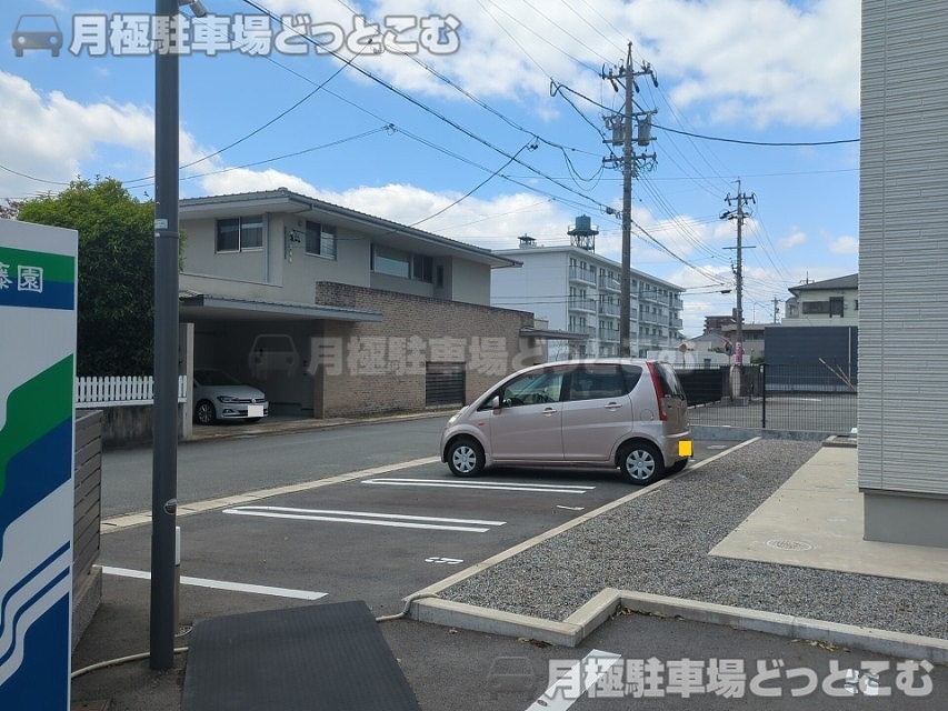 伊勢市河崎1丁目11番55号の月極駐車場5