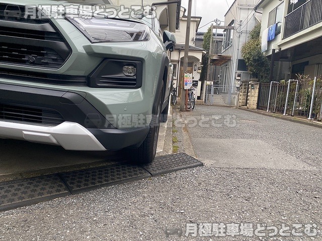 中野区大和町3丁目44-17の月極駐車場3