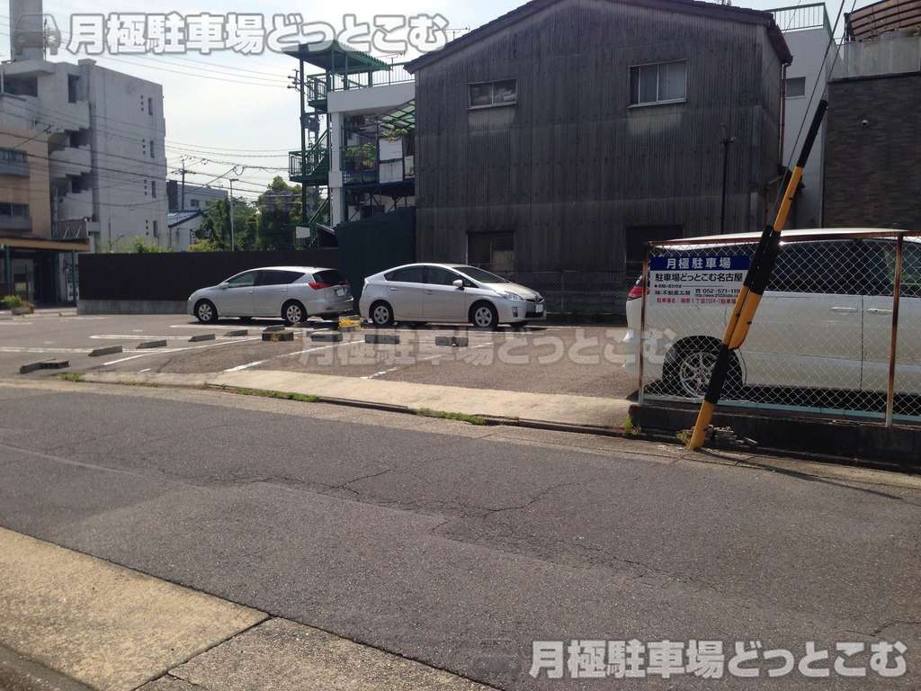 名古屋市北区柳原1丁目2004-1の月極駐車場1