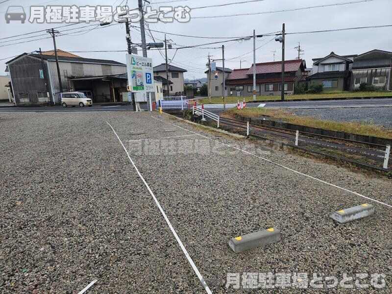 桑名市額田345-3の月極駐車場3