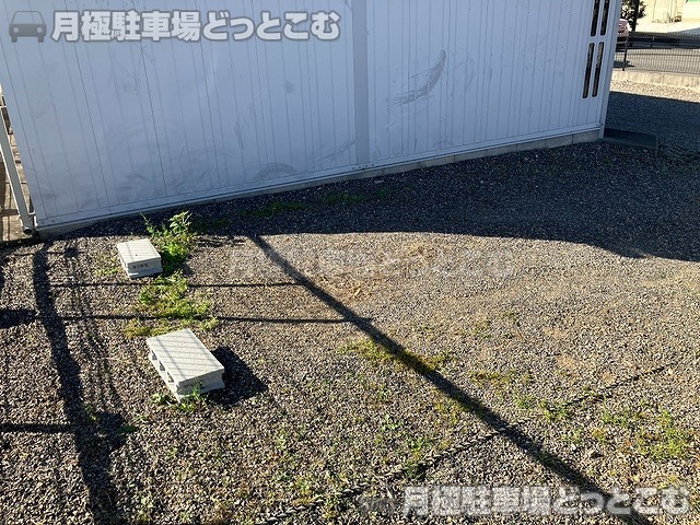 鈴鹿市道伯町1916-2の月極駐車場4