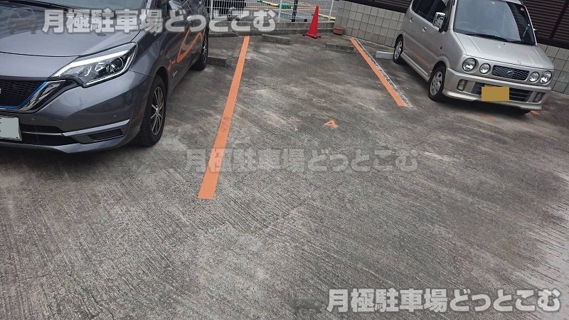 名古屋市中区新栄1丁目1802-1の月極駐車場6