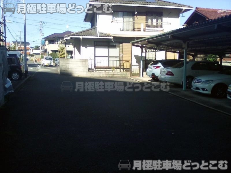 守山市梅田町12番25号の月極駐車場2