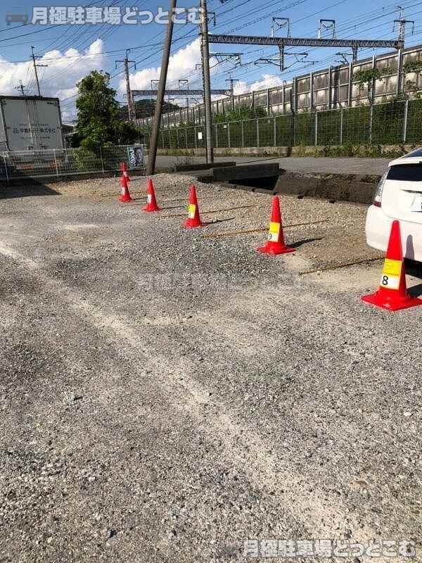 米原市梅ヶ原栄4番地の月極駐車場2