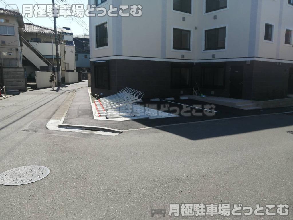 板橋区向原1-22ｰ9の月極駐車場2