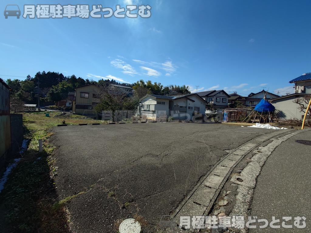 糸魚川市一の宮4丁目334-6の月極駐車場2
