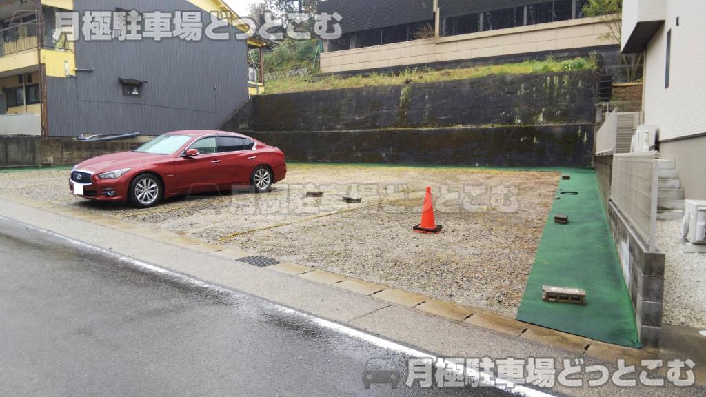 名古屋市千種区田代町岩谷37-29の月極駐車場2