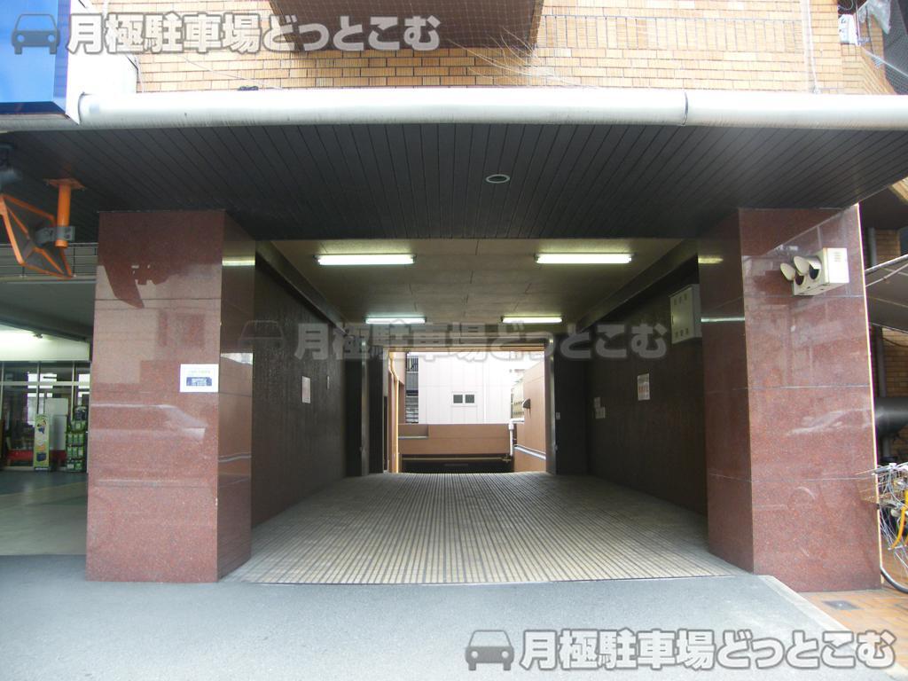 京都市下京区七条御所ノ内北町69の月極駐車場2