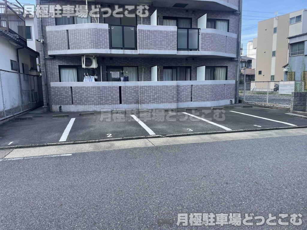 名古屋市中村区深川町3丁目11の月極駐車場5
