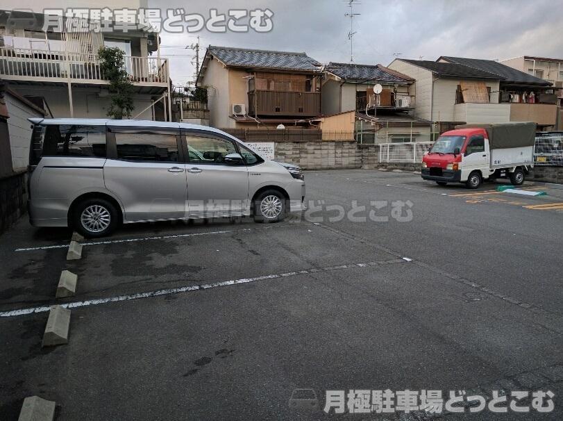 京都市伏見区深草西浦町1丁目42番地の月極駐車場2