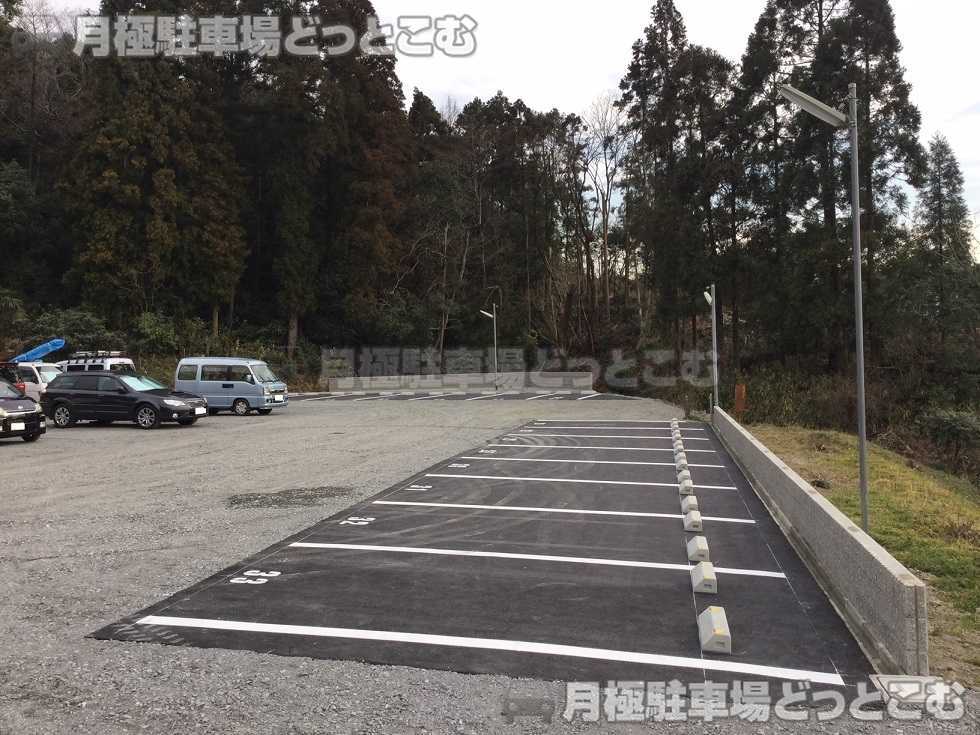 京都市東山区今熊野日吉町47-1の月極駐車場2