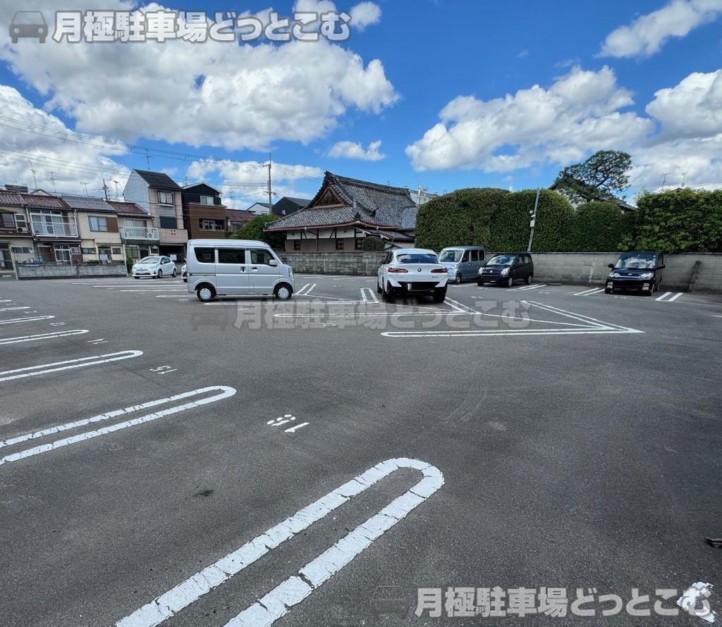 京都市南区上鳥羽山ノ本町202の月極駐車場2