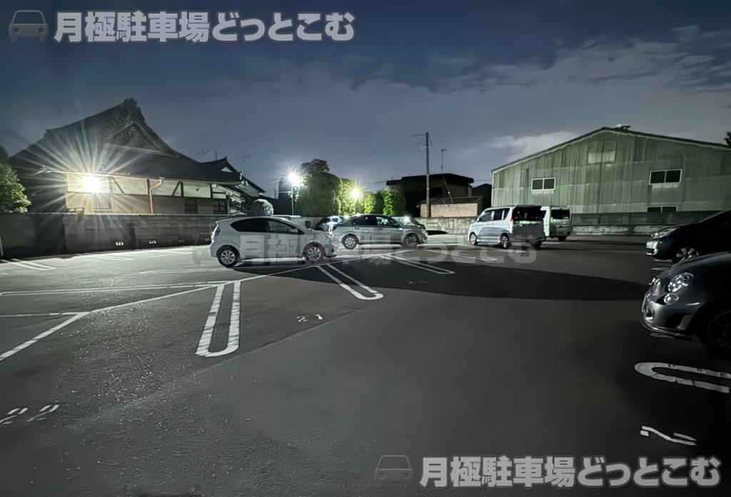 京都市南区上鳥羽山ノ本町202の月極駐車場4