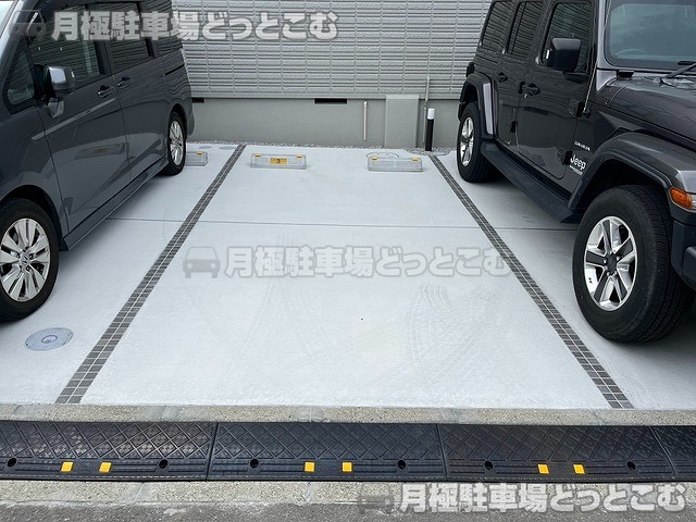 八王子市台町4丁目16-1の月極駐車場5