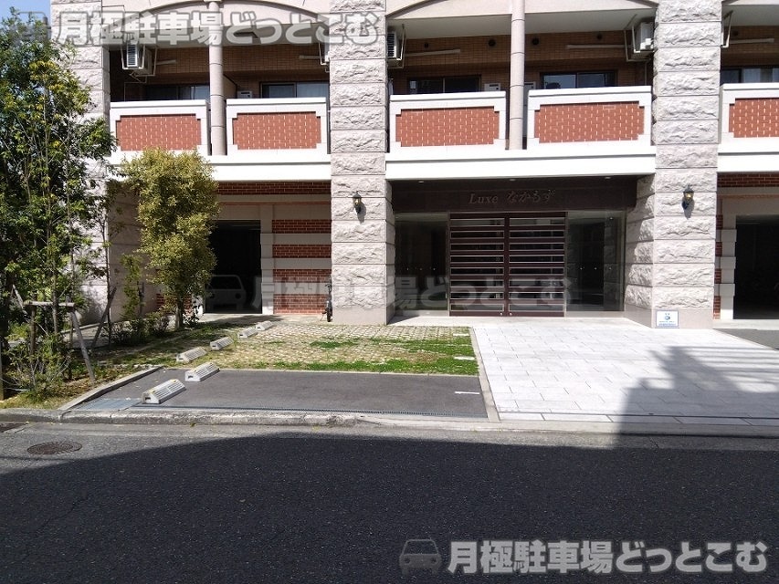 堺市北区中百舌鳥町2丁3の月極駐車場1