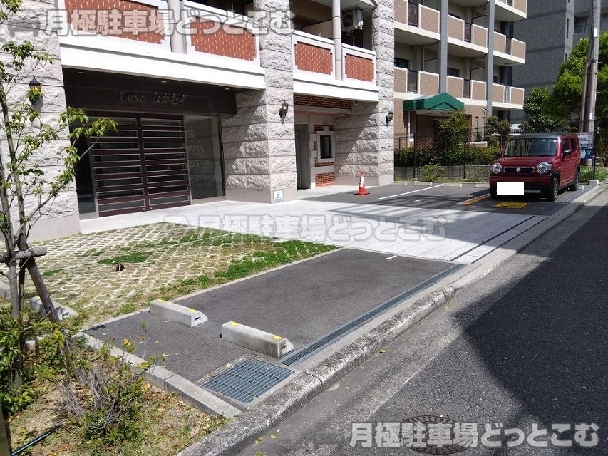 堺市北区中百舌鳥町2丁3の月極駐車場2