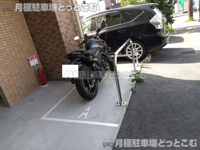 堺市北区中百舌鳥町2丁3の月極駐車場3