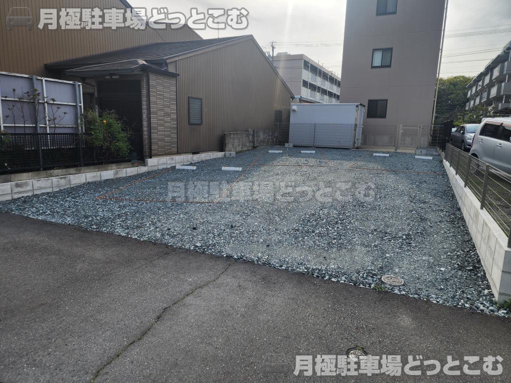 名古屋市南区宝生町1丁目10－1の月極駐車場3