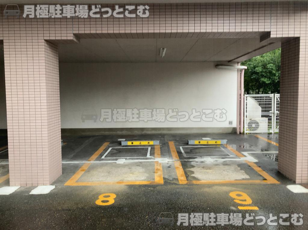京都市伏見区深草越後屋敷町40-1の月極駐車場5