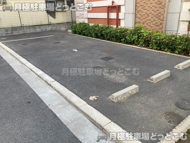 東大阪市足代新町17-16の月極駐車場7