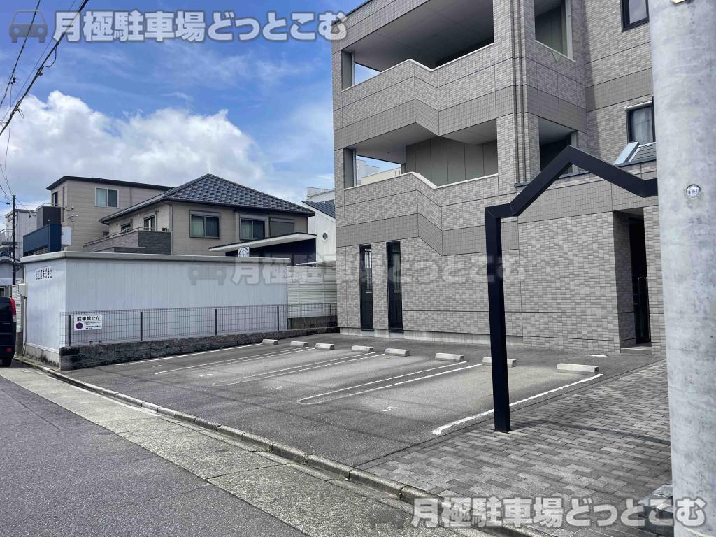 名古屋市中村区森末町1丁目70の月極駐車場9
