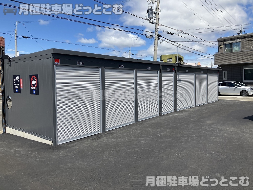 一宮市両郷町三丁目29番2の月極駐車場3