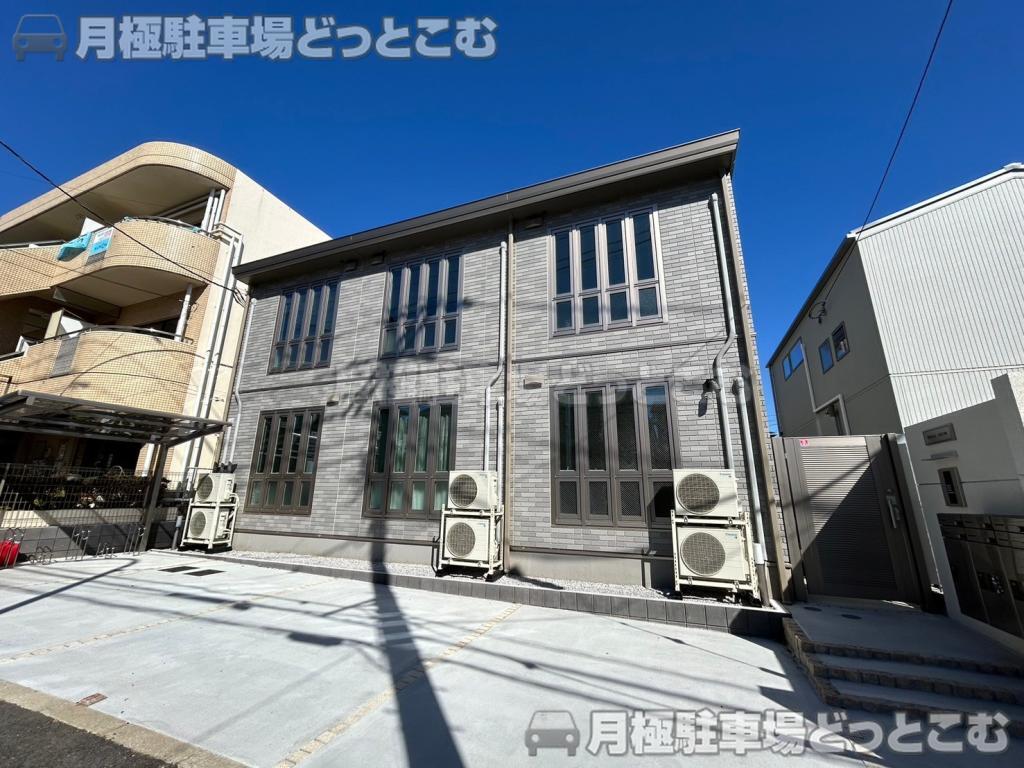 横浜市青葉区荏田北3丁目8－19の月極駐車場1