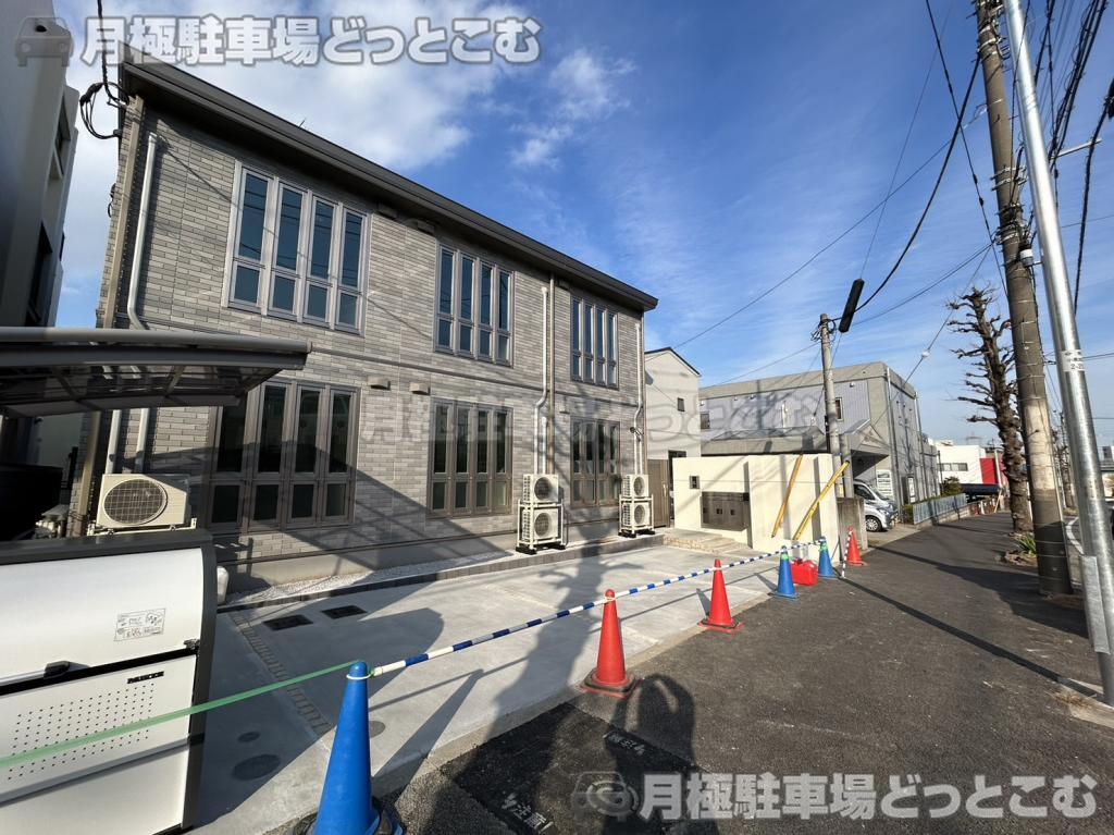 横浜市青葉区荏田北3丁目8－19の月極駐車場5