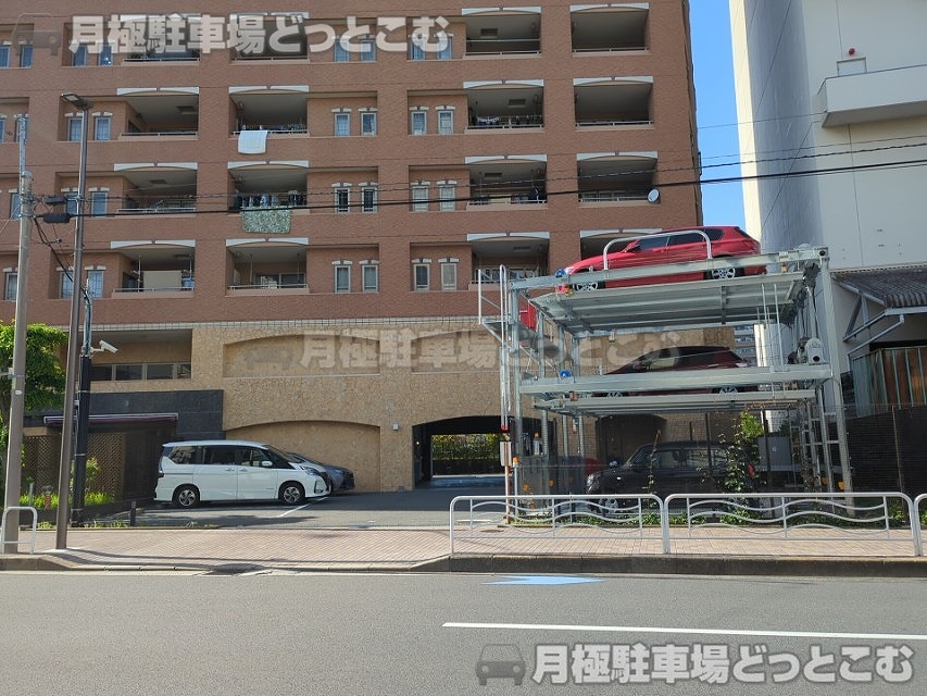 江東区枝川3丁目1-16の月極駐車場3
