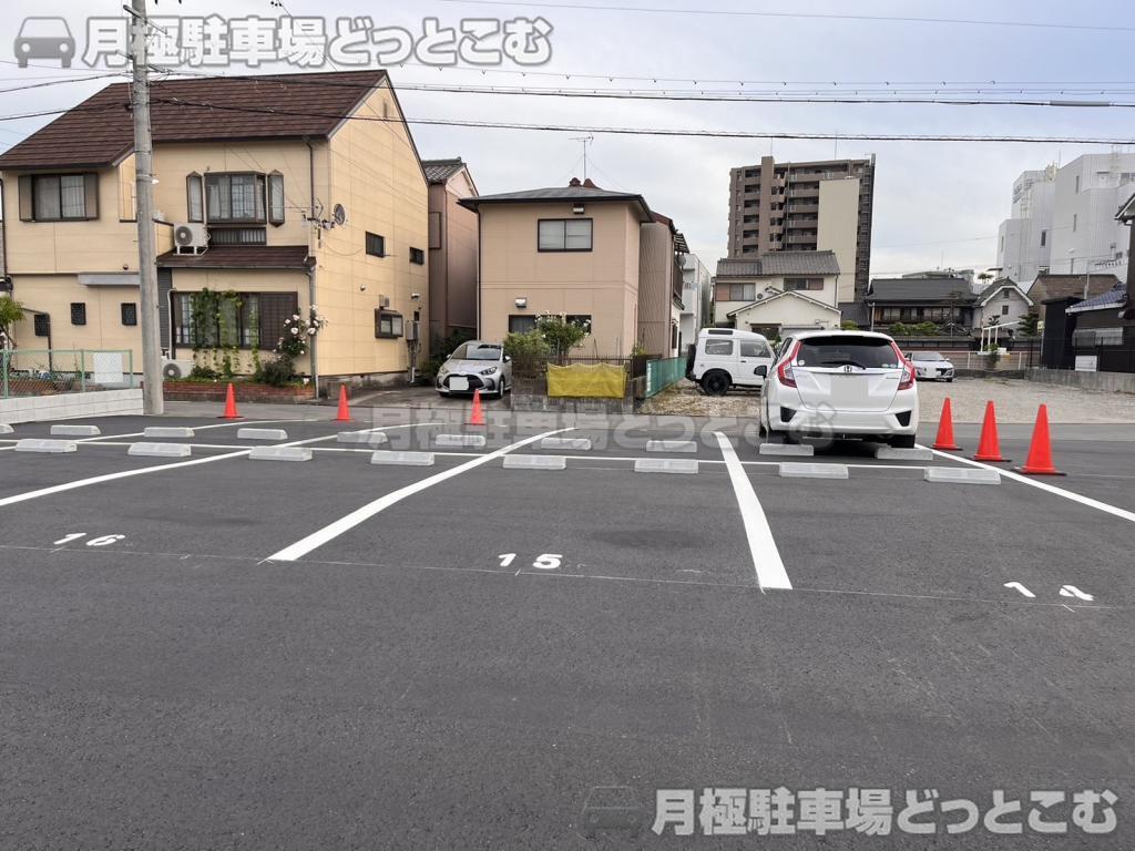 名古屋市西区枇杷島1丁目1302.1303.1304-2の1部の月極駐車場6