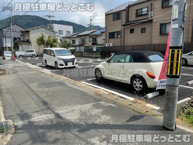 京都市山科区東野百拍子町18の月極駐車場2
